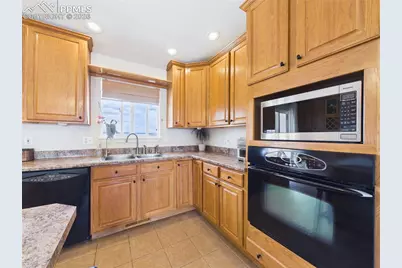 221 W Bywood Drive, Pueblo West, CO 81007 - Photo 13