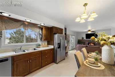 805 Crown Ridge Drive, Colorado Springs, CO 80904 - Photo 7