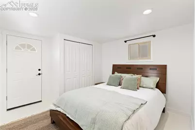 708 Sahwatch Street, Colorado Springs, CO 80903 - Photo 9