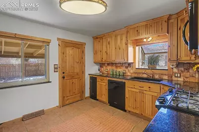 711 Hoorne Avenue, Colorado Springs, CO 80907 - Photo 19