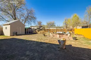 115 Cherry Cir, Fountain, CO 80817 - Photo 23