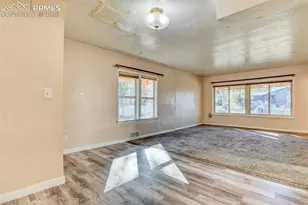 27 Bonfoy Ave, Colorado Springs, CO 80909 - Photo 11