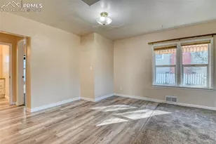 27 Bonfoy Ave, Colorado Springs, CO 80909 - Photo 13