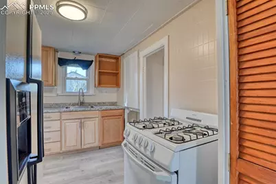 27 Bonfoy Avenue, Colorado Springs, CO 80909 - Photo 27