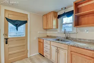 27 Bonfoy Ave, Colorado Springs, CO 80909 - Photo 27