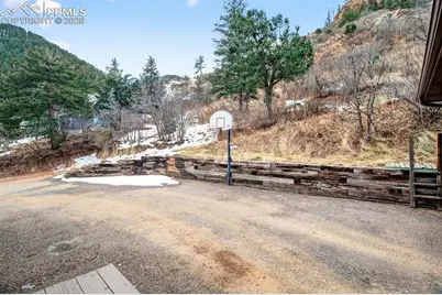 1445 Sutherland Creek Road, Manitou Springs, CO 80829 - Photo 3