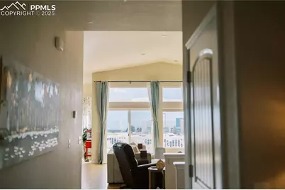 10636 Echo Canyon Drive, Colorado Springs, CO 80908 - Photo 7