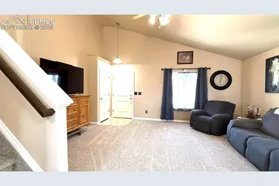 6302 Bearcat Loop, Colorado Springs, CO 80925 - Photo 7