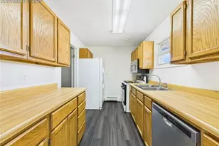 959 S Honeysuckle Dr, Pueblo West, CO 81007 - Photo 17