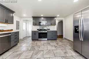 2310 W Monument St, Colorado Springs, CO 80904 - Photo 11