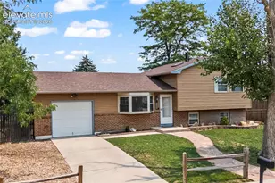 7368 Colonial Dr, Fountain, CO 80817 - Photo 3