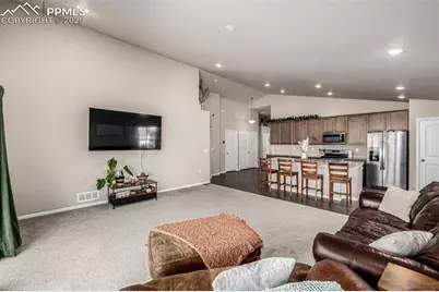 395 W Coral Drive, Pueblo, CO 81007 - Photo 11