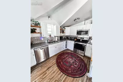 2018 Oak Way, Colorado Springs, CO 80906 - Photo 7