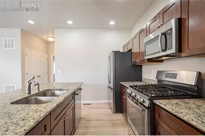 802 Grissom Drive, Colorado Springs, CO 80915 - Photo 11