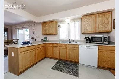 5842 Wisteria Drive, Colorado Springs, CO 80919 - Photo 9