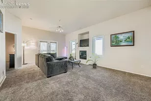 429 S Soaring Eagle Dr, Pueblo, CO 81007 - Photo 3