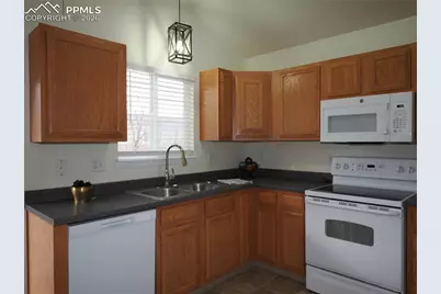 7338 Theresa Drive, Colorado Springs, CO 80925 - Photo 9