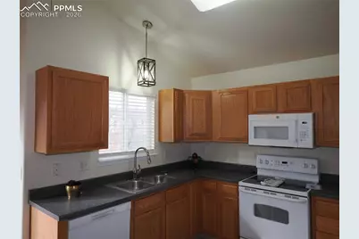 7338 Theresa Drive, Colorado Springs, CO 80925 - Photo 7
