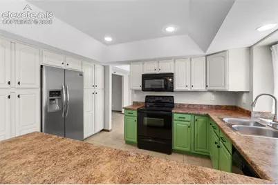 8430 Avens Circle, Colorado Springs, CO 80920 - Photo 27
