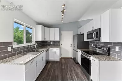 5647 Trout Creek Pass Drive, Colorado Springs, CO 80917 - Photo 7