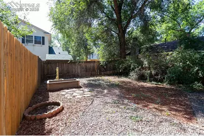 414 W Cheyenne Road, Colorado Springs, CO 80906 - Photo 29