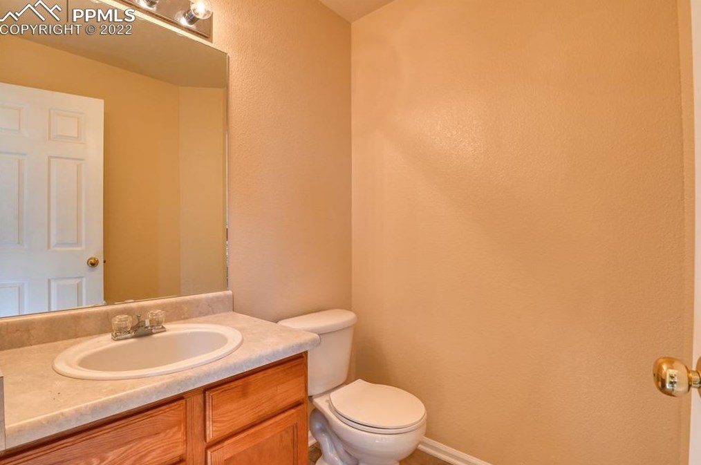 4173 Knollvale Dr, Colorado Springs CO 80922-2432 exterior