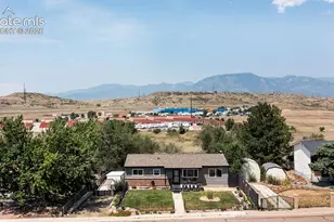 1372 Luna Dr, Fountain, CO 80817 - Photo 5