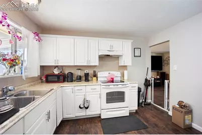 60 Loch Lomond Lane, Pueblo, CO 81001 - Photo 13