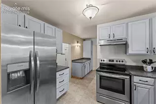 814 E Yampa St, Colorado Springs, CO 80903 - Photo 9