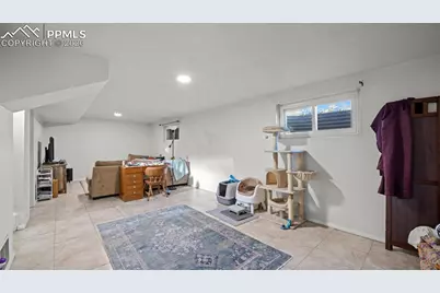 946 Hutchinson Drive, Colorado Springs, CO 80910 - Photo 17