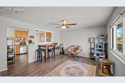 946 Hutchinson Drive, Colorado Springs, CO 80910 - Photo 3