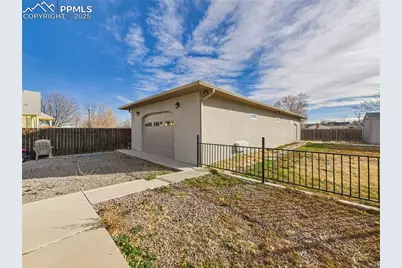 2084 Iris Road, Pueblo, CO 81006 - Photo 39