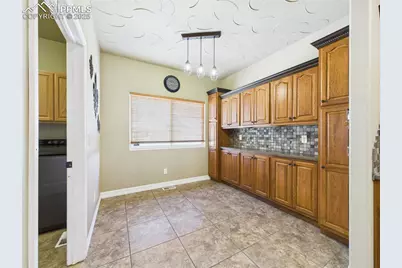 2084 Iris Road, Pueblo, CO 81006 - Photo 13