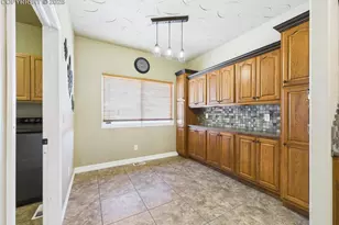 2084 Iris Rd, Pueblo, CO 81006 - Photo 13