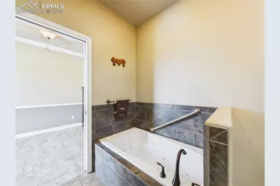 2084 Iris Road, Pueblo, CO 81006 - Photo 25