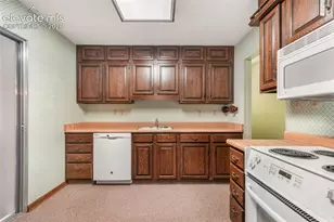 1008 Vega Dr, Colorado Springs, CO 80905 - Photo 17