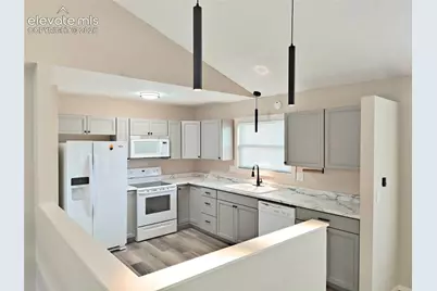 6302 Pulpit Rock Drive, Colorado Springs, CO 80918 - Photo 5