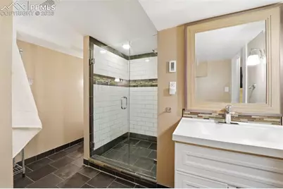 12 W Monroe Street, Colorado Springs, CO 80907 - Photo 27
