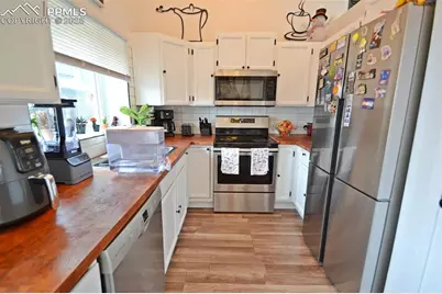 4640 Spacewalk Way, Colorado Springs, CO 80916 - Photo 11