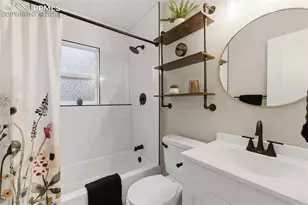 352 Mt View Ln, Colorado Springs, CO 80907 - Photo 15