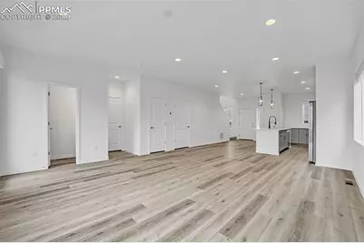 8172 Manor House Way, Colorado Springs, CO 80908 - Photo 25