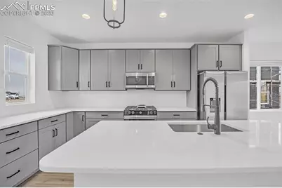 8172 Manor House Way, Colorado Springs, CO 80908 - Photo 9