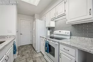 938 Fontmore Rd, Colorado Springs, CO 80904 - Photo 17