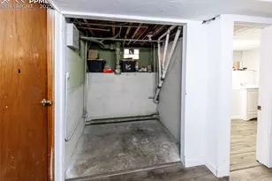 2010 E Routt Ave, Pueblo, CO 81004 - Photo 17