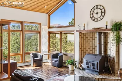 1240 Oak Hills Drive, Colorado Springs, CO 80919 - Photo 5