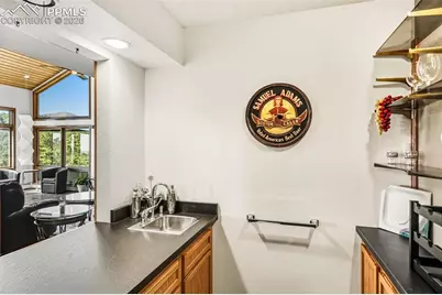 1240 Oak Hills Drive, Colorado Springs, CO 80919 - Photo 9