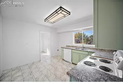 422 Hackberry Drive, Colorado Springs, CO 80911 - Photo 15