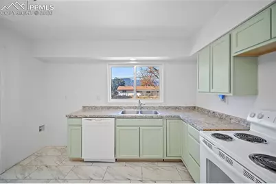 422 Hackberry Drive, Colorado Springs, CO 80911 - Photo 3