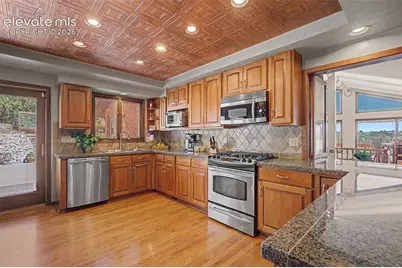 8020 Westwood Road, Colorado Springs, CO 80919 - Photo 17