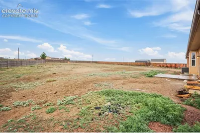 1277 N Sandstone Lane, Pueblo, CO 81007 - Photo 23